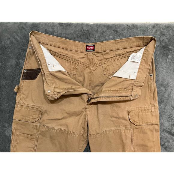 Wrangler Workwear Cargo Pants Men’s 40x32
Utility, durable, workwear, outdoors - Picture 3 of 4